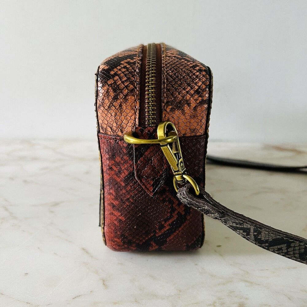 MADEWELL Transport Camera Bag Coloblock Snake: Rusted Tin Multi - Picture 5 of 10